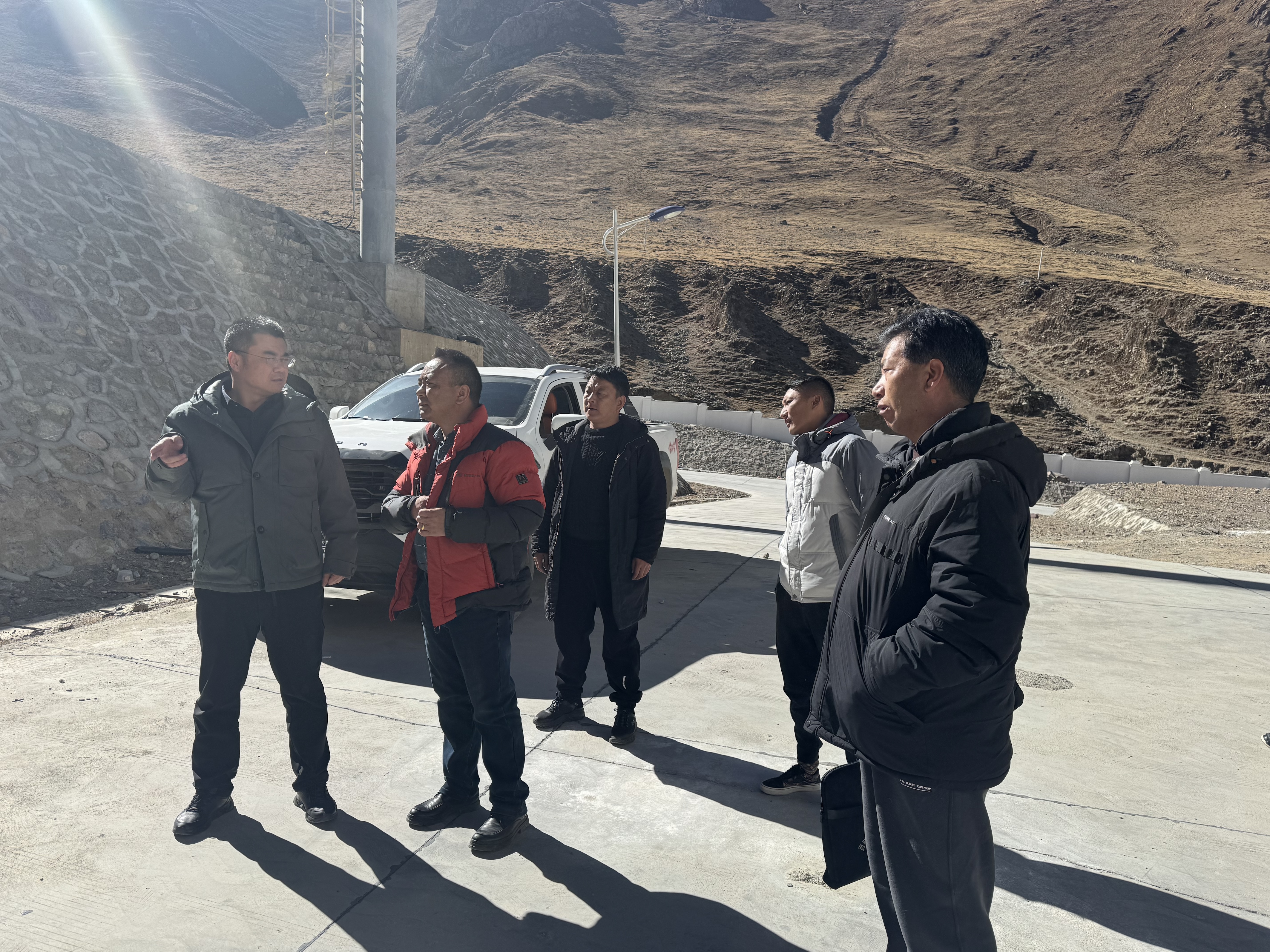 集团在日喀则高新建材 (4).jpg